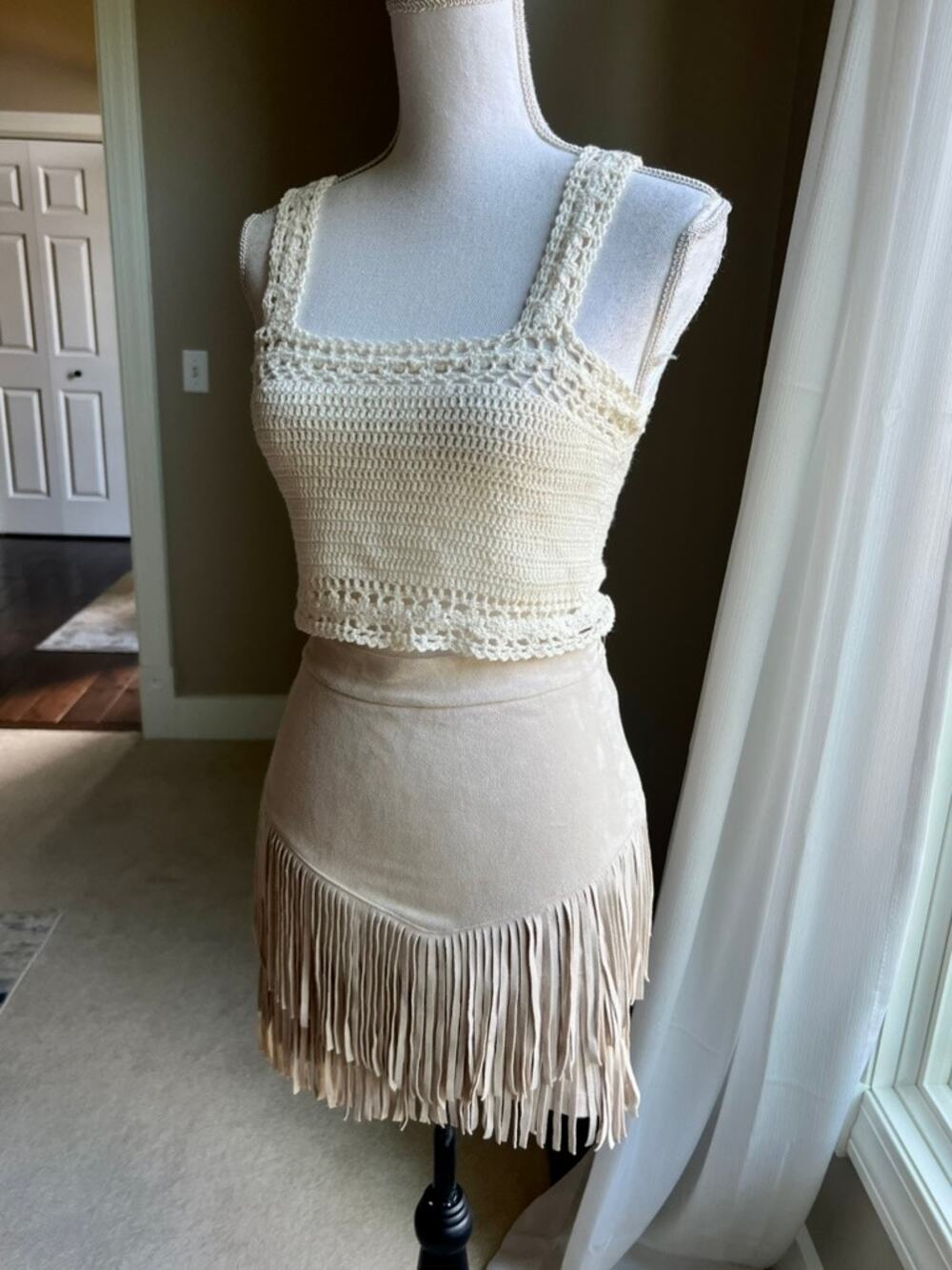 Cream Crochet Square-Neck boho y2k Crop Top size M